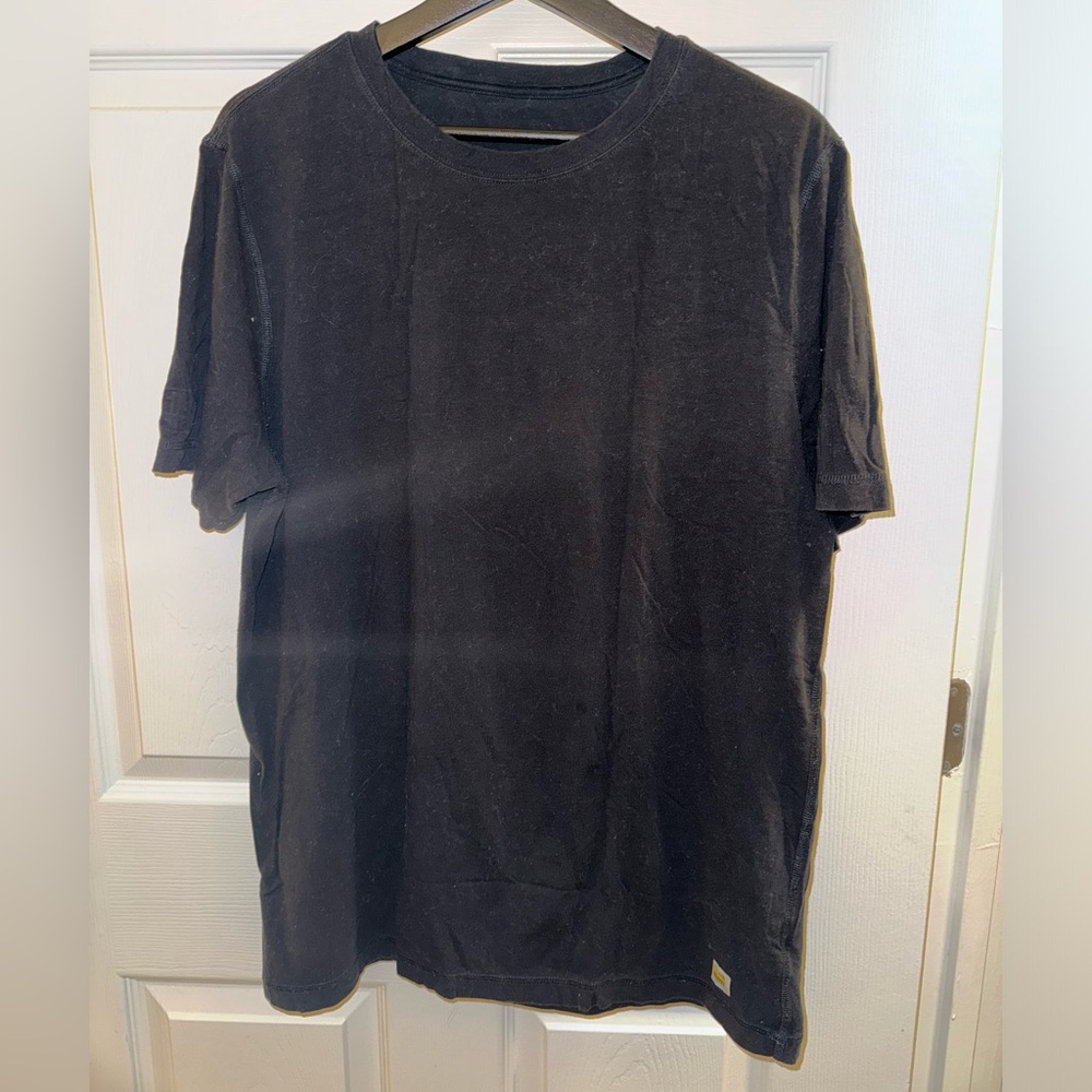 Vuori Tuvalu Black Tee.